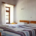 Sotos Guest house 3*