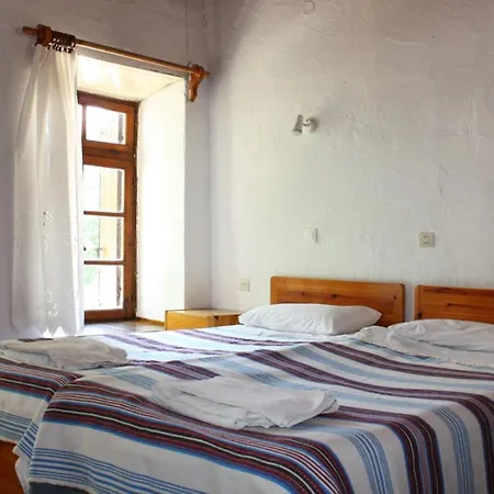 Sotos Guest house *