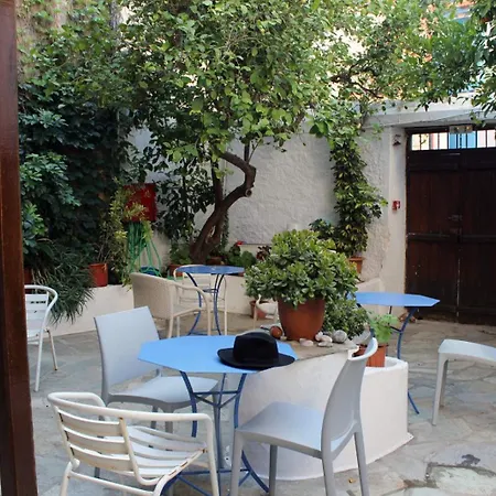 Guest house Sotos