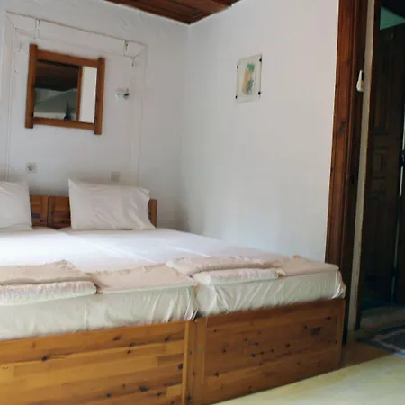 Sotos Skopelos Town
